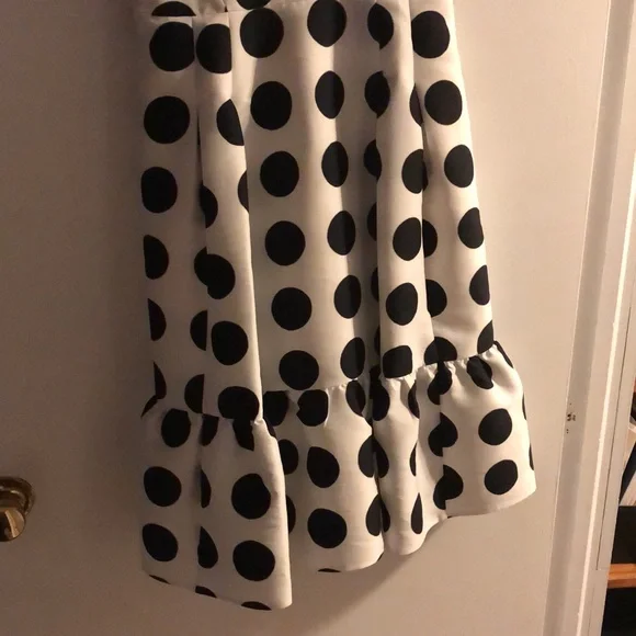 Black and white polka dot Kate spade dress with pockets - Picture 5 of 9